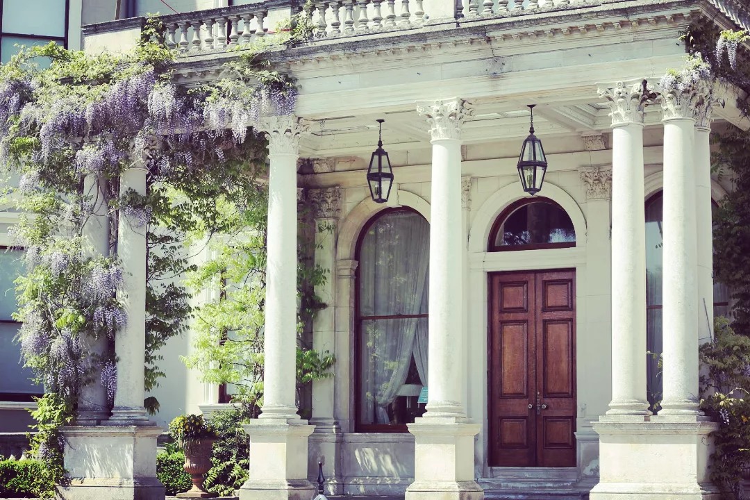 Farmleigh Porte Cochere with wisteria