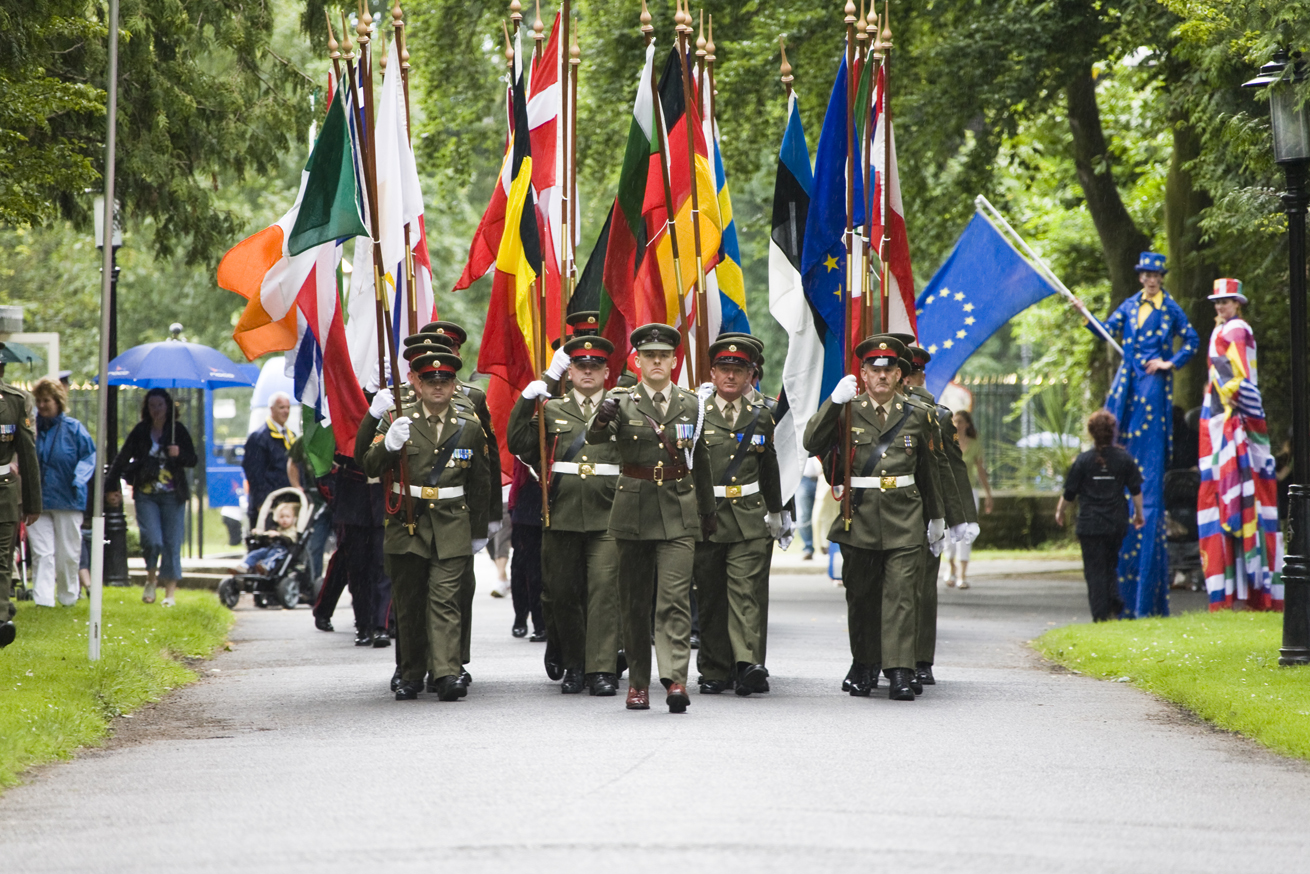 Farmleigh Event 1 Soldiers marching into Farmleigh estate carrying EU flags